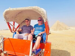 Pyramids Express View Inn