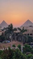 Pyramids Express View Inn