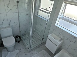 Dolphin Ridge Seaside Apartment