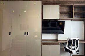 VOU Suites by Avia Suites