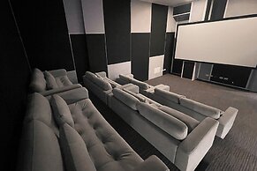 VOU Suites by Avia Suites