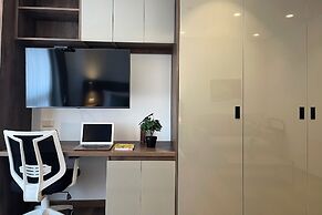 VOU Suites by Avia Suites