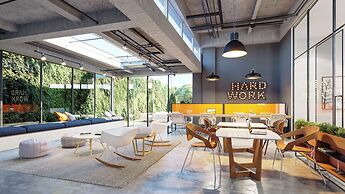 VOU Suites by Avia Suites