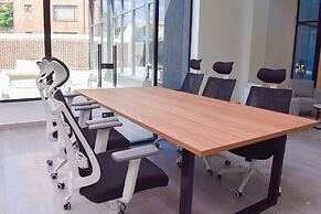 VOU Suites by Avia Suites