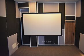 VOU Suites by Avia Suites
