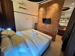 Seeds Hotel Puchong Koi