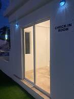 Maximum Beach Hotel