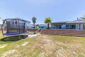 Beachfront, Private Pool, Pizza Oven, Pool Table, Fast Internet, Famil