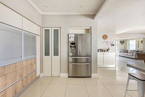 Beachfront, Private Pool, Pizza Oven, Pool Table, Fast Internet, Famil