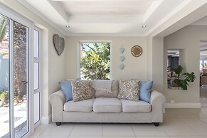 Beachfront, Private Pool, Pizza Oven, Pool Table, Fast Internet, Famil
