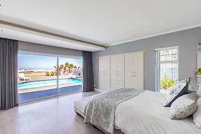Beachfront, Private Pool, Pizza Oven, Pool Table, Fast Internet, Famil