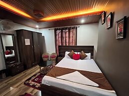 TRADITIONAL HOTEL AND RESTAURANT