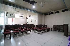 Amar Hotel By GRB