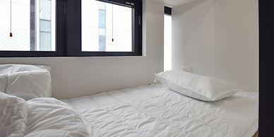 HOTEL WINDS ASAKUSA Capsule Inn - Hostel