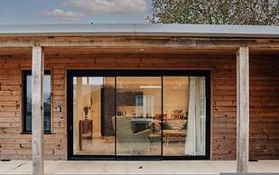 Cart Shed 1 - From 140 Per Night