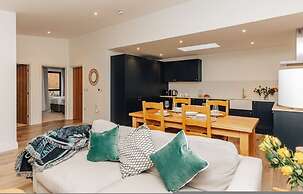 Cart Shed 1 - From 140 Per Night