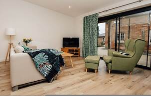 Cart Shed 1 - From 140 Per Night