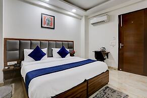 Hotel Grey Sky