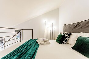 Centro Vicolo Fiori - Modern Split-level Apartment