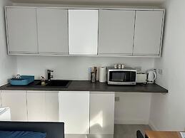 Cozy Studio in Dagenham, London
