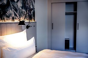Motel One Paris-Porte de Versailles