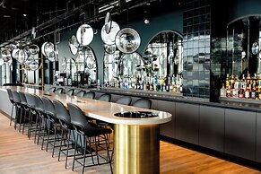 Motel One Paris-Porte de Versailles