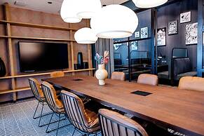 Motel One Paris-Porte de Versailles