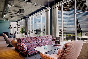 Motel One Paris-Porte de Versailles