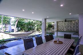 Esterillos Lote 6 Bedroom Home