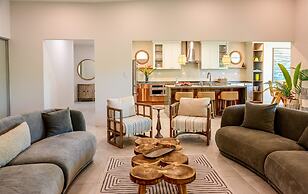 Esterillos Lote 6 Bedroom Home