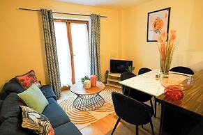 2-bed Apartment Near Beaches & Attractions Petsok