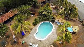 Somar Surf lodge