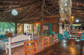 Somar Surf lodge