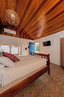 Somar Surf lodge