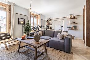 Ainsa - 4 Bedrooms in Malasa a
