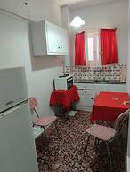 Frinda Studio Next to the sea