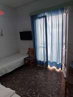 Frinda Studio Next to the sea
