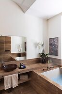 Luxurious Apartment in Rome