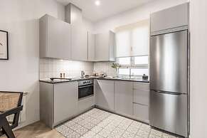 Baquo - 4 Bedrooms in Malasa a