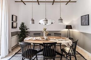 Baquo - 4 Bedrooms in Malasa a