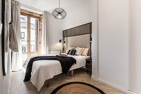 Broto - 4 Bedrooms in Malasa a