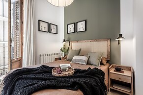 Anayet - 4 Bedrooms Apartment in Malasa a