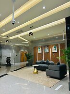 Stunning Studio Dubai with Rooftop Pool