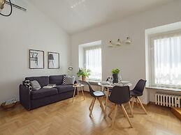 Modern Split Level Apartment