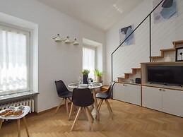Modern Split Level Apartment