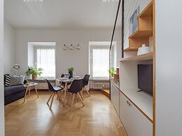 Modern Split Level Apartment