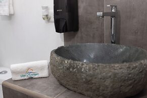 Mar & Sombra Villas