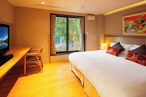 Koharu Apartments
