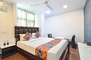 Fabhotel Casa Grand Inn