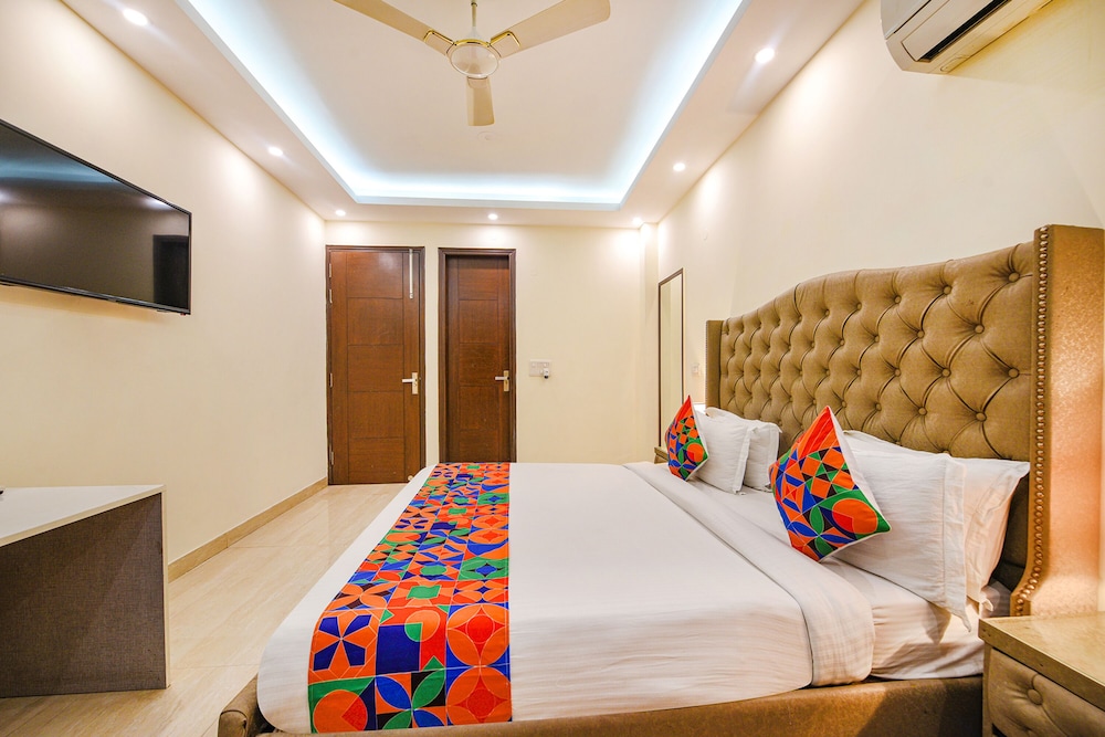 Fabhotel Ak Villa